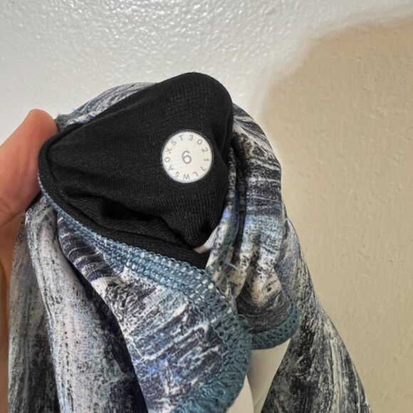 lululemon leggings (6) - Picture 4 of 4